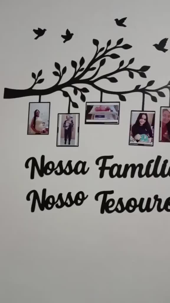 Painel Decorativo Nossa Família Nosso Tesouro em MDF – Moldura de Fotos 10x15